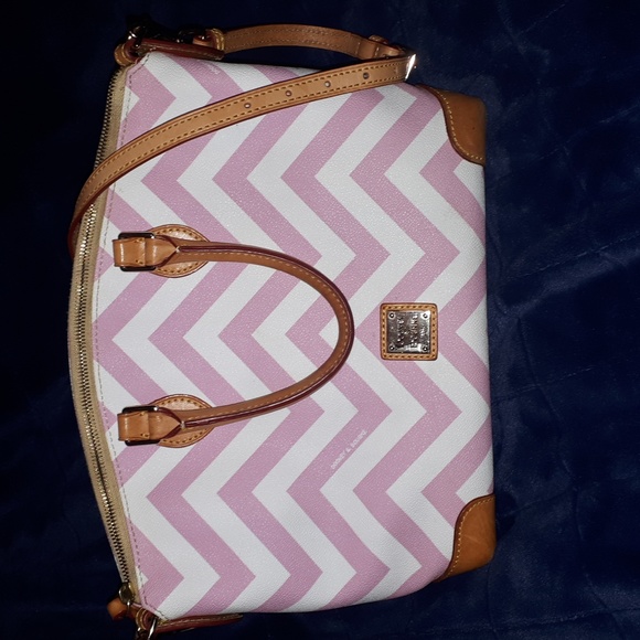 Dooney & Bourke Handbags - DOONEY & BOURKE~Pink & white zig zag satchel with leather crossbody strap